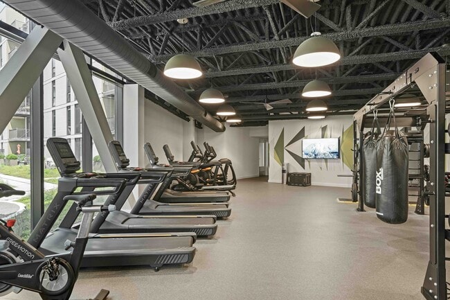 Photo - 2150 N Elston Ave Apartment