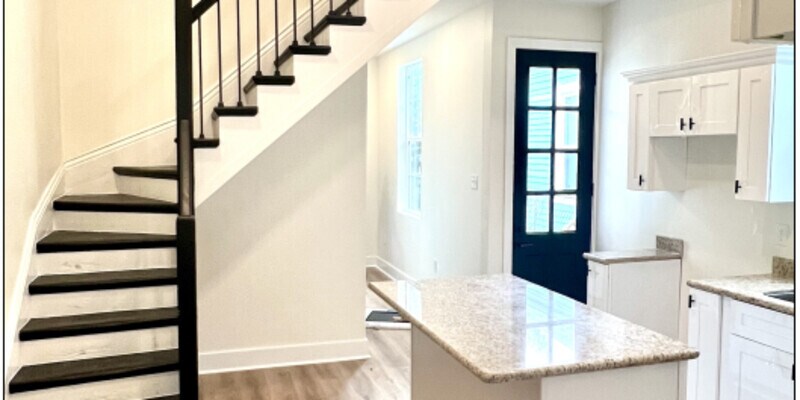 Primary Photo - 2024 Bienville St