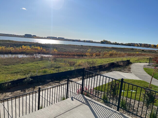 Foto del edificio - 4176 Trapper Lake Dr