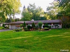 Primary Photo - 2795 Bolingbroke Dr