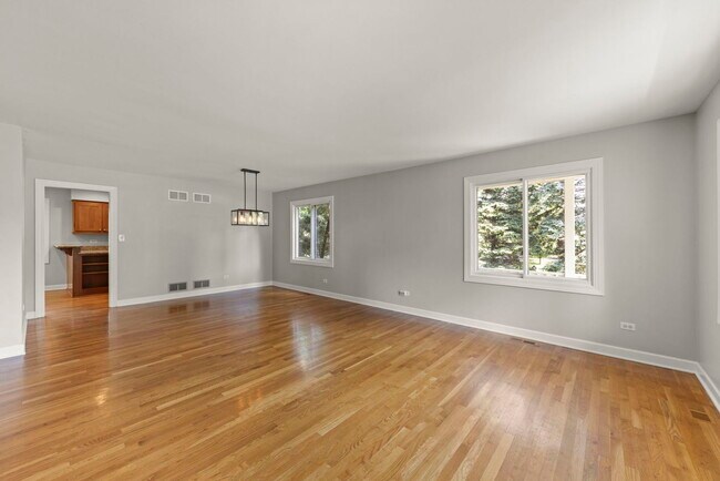 Foto del edificio - 10S160 Alma Ln