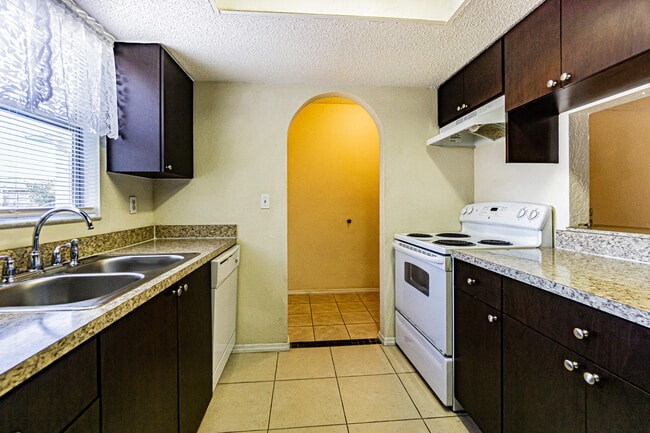 Building Photo - 12807 Kellywood Cir