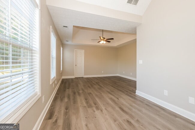 Foto del edificio - 362 Whitney Ln