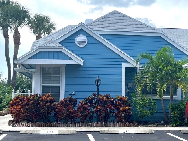 Foto del edificio - 621 Ocean Dunes Cir