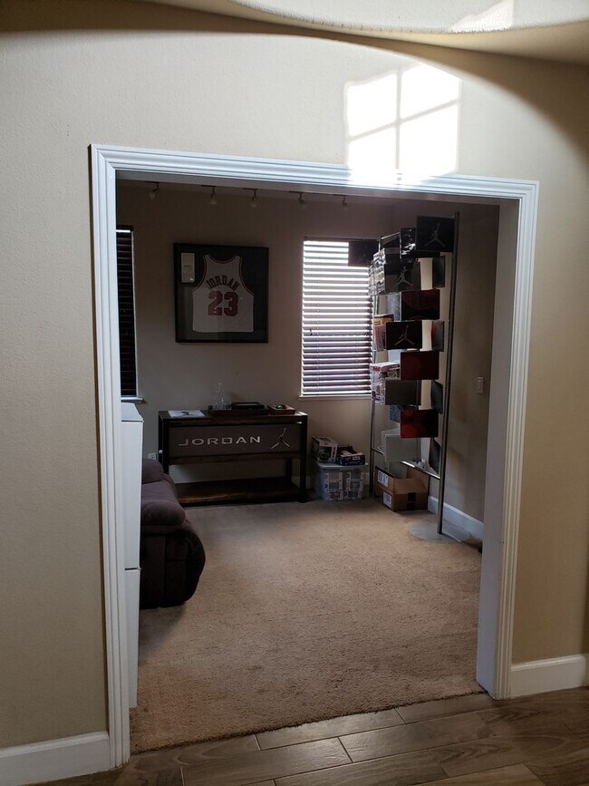 Foto del edificio - North Natomas Executive Home-Large One Sto...