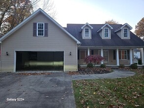 Building Photo - 6169 Marteney Ave