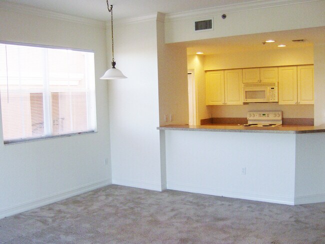Dining Area - 4530 Pga Blvd