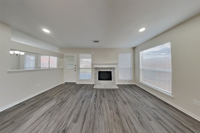 Building Photo - 5510 Forest Trails Dr