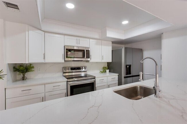 Foto del edificio - 7950 NW 11th Ct
