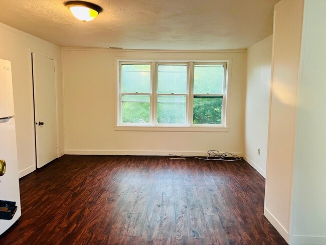 Living room - 2 Amdurer Rd