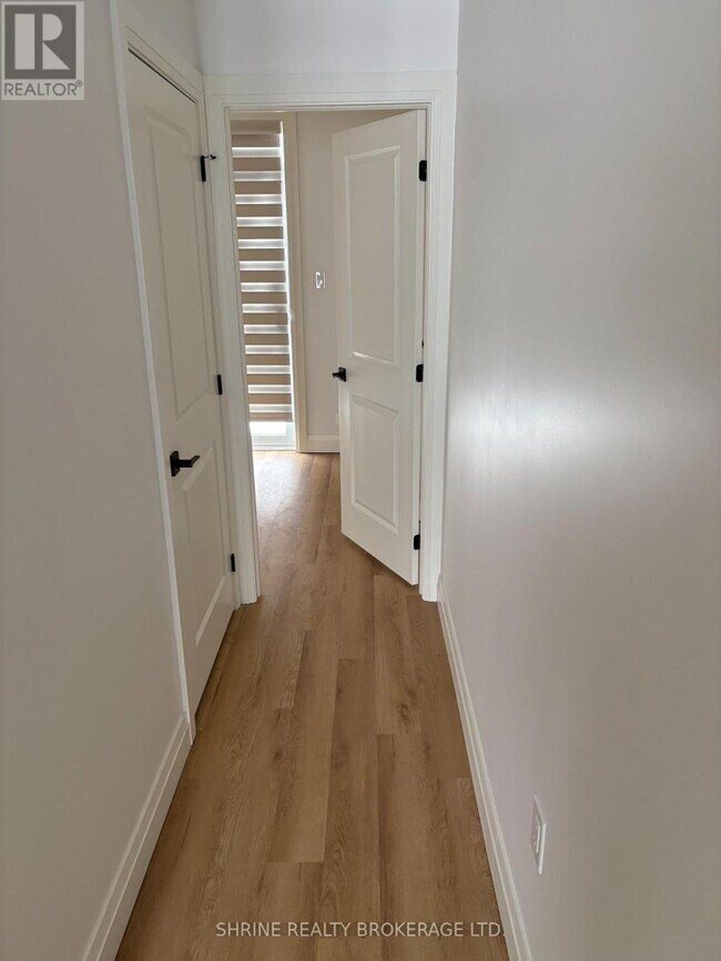 Photo du bâtiment - 235 Kennington Way