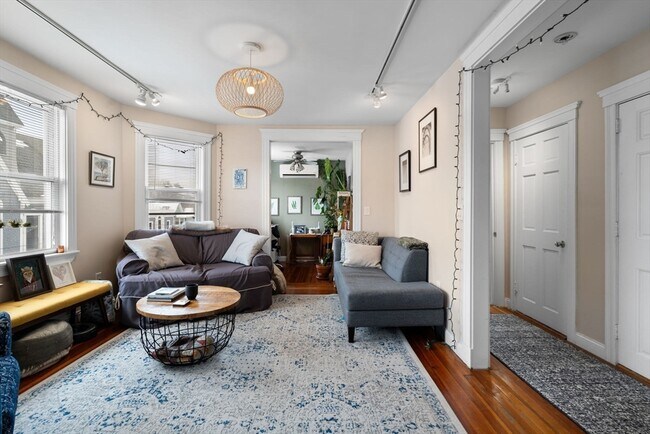 Building Photo - 61 Cummins Hwy