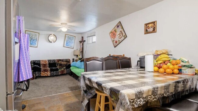 Foto del edificio - 860 North 200 East, Unit Basement