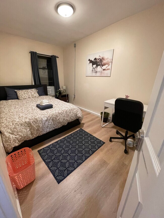 Foto del edificio - 871 Harrison Ave