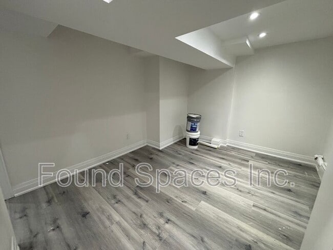 Building Photo - 85 East Avenue S