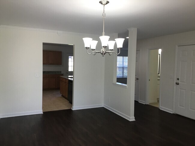 Building Photo - 917 Peachtree Meadows Cir