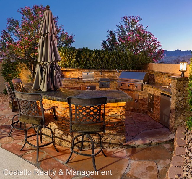 Foto del edificio - 8504 Willow Cabin St
