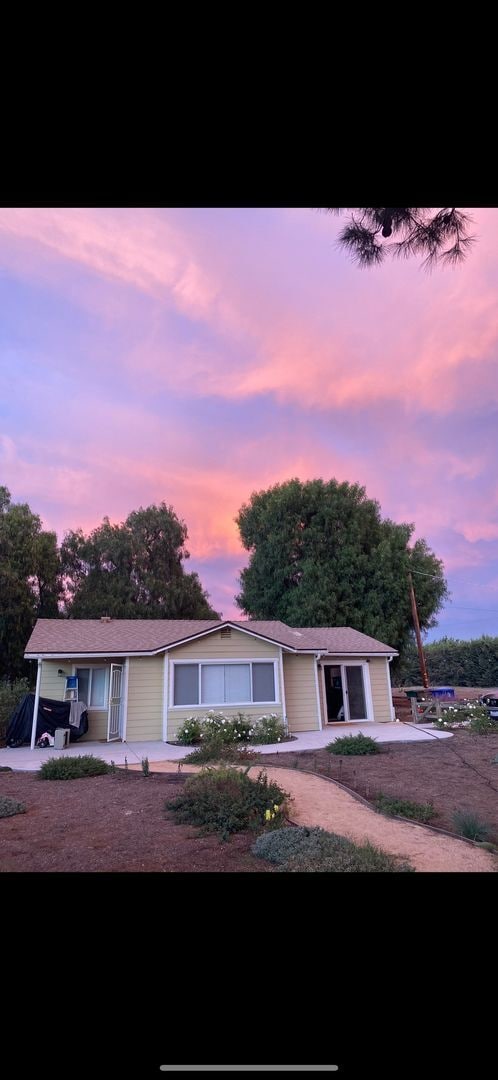 Building Photo - 638 W Hwy 246