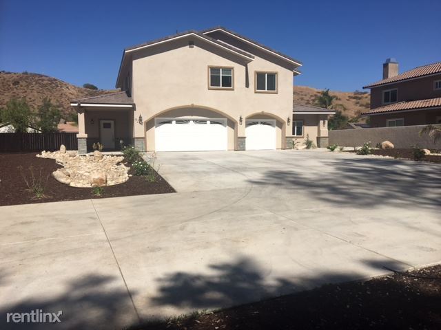 Primary Photo - 6 br, 4.5 bath House - 9202 Los Coches Rd