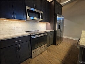 Building Photo - 100 Buckley Rd