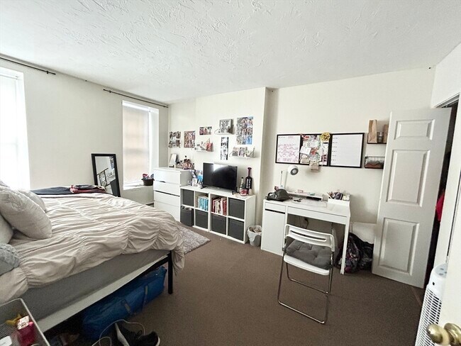 Foto del edificio - 90 Hammond St