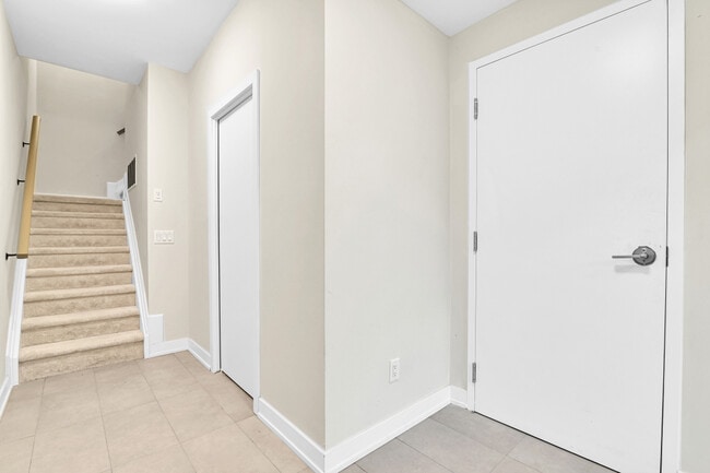 Building Photo - 306 Rhonda Stewart Private