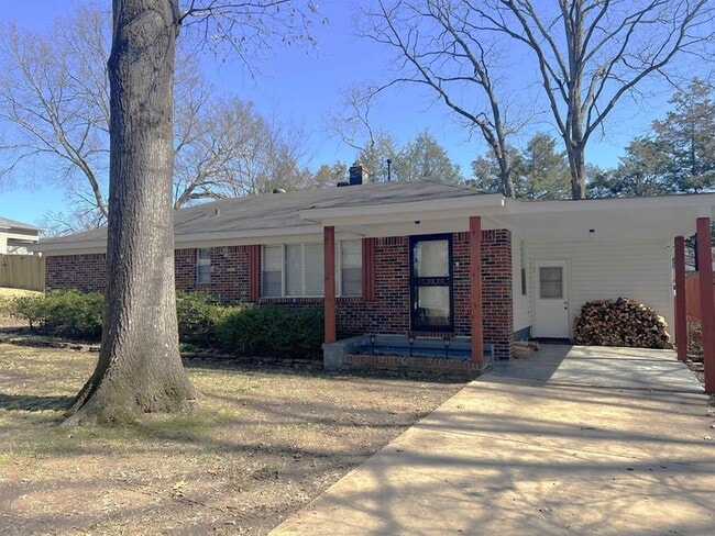 Photo - 2440 Arthur Rd House