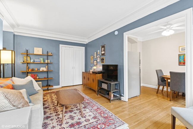 Foto del edificio - 6334 N Sheridan Rd