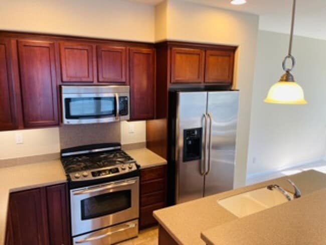 Building Photo - Mountain House, 2 Br., 2 Ba. Clean Unit, O...