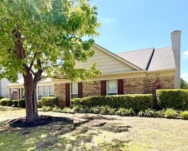 Building Photo - 2331 Forestbrook Dr