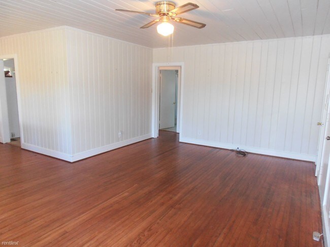 Building Photo - 2285 Gillis Hill Rd