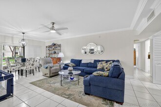 Building Photo - 101 Longboat Ln W