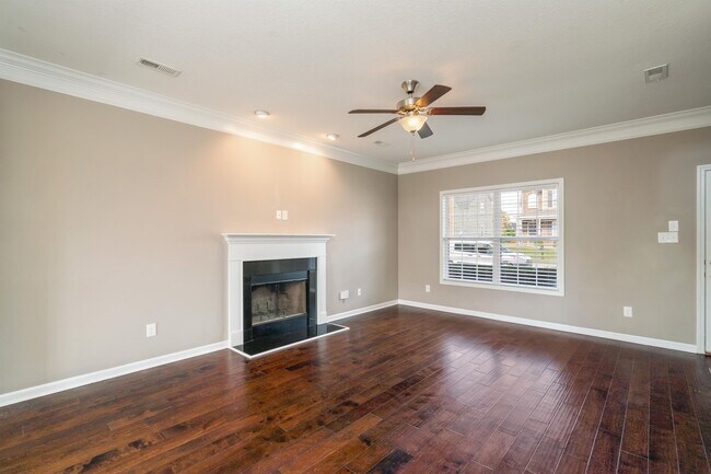 Foto del edificio - 2719 Honey Hill Rd