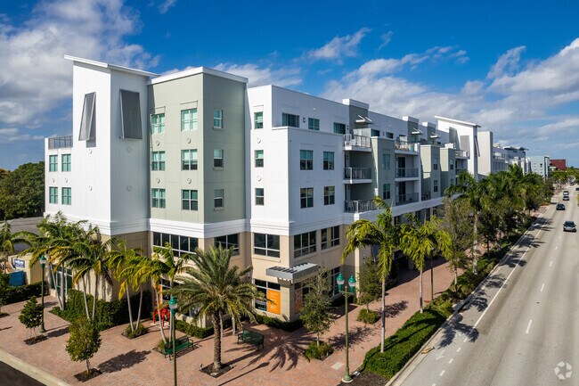 Foto del edificio - 202-272 SE 5th Ave