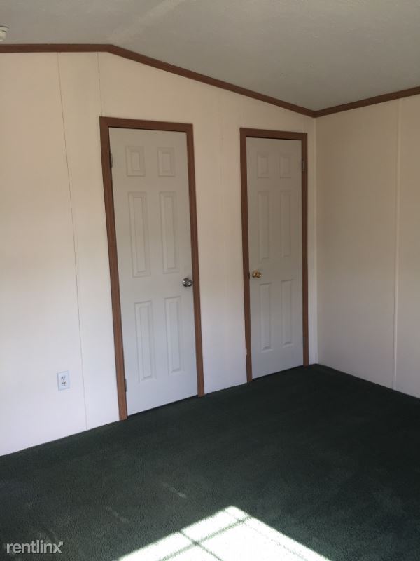 Building Photo - 2 br, 1 bath House - 12 Second St.