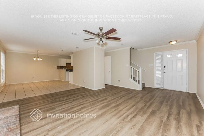 Foto del edificio - 1456 Thistlewood Ln