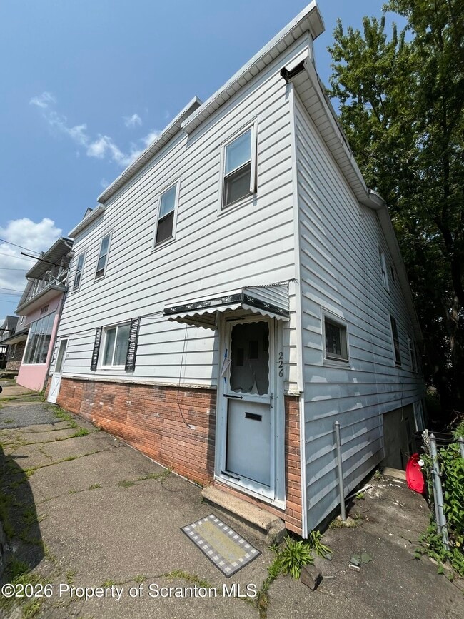 Building Photo - 226 Union St