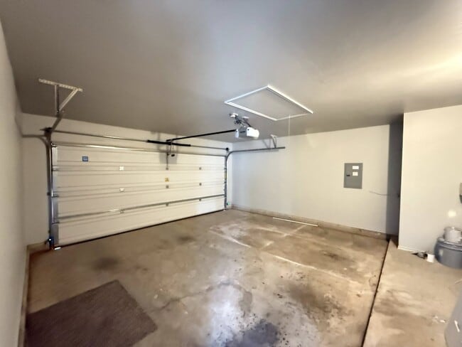 Building Photo - 12700 Nittany Dr