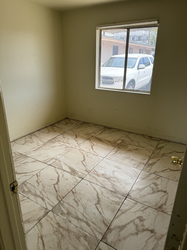 11022 N 16th Ave Unit 4 North, Phoenix, AZ 85029 Apartments in