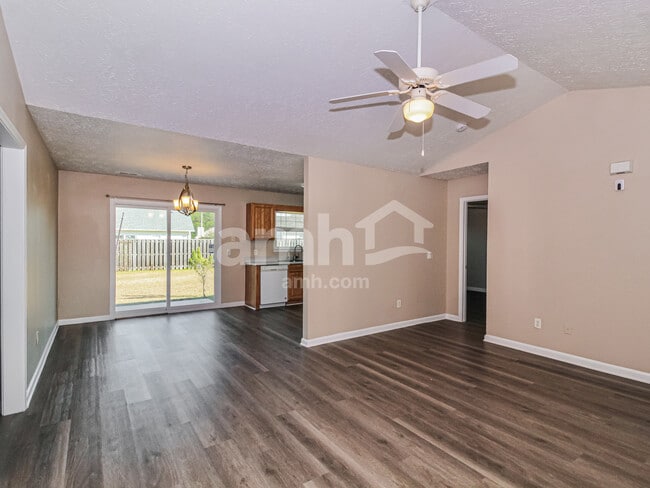 Building Photo - 9488 Huckabee Dr NE