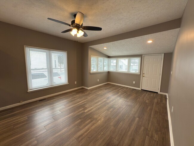 Foto del edificio - 603 N Columbia St