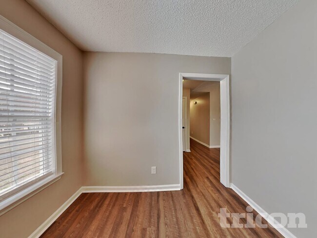 Building Photo - 69 Gray Ghost St