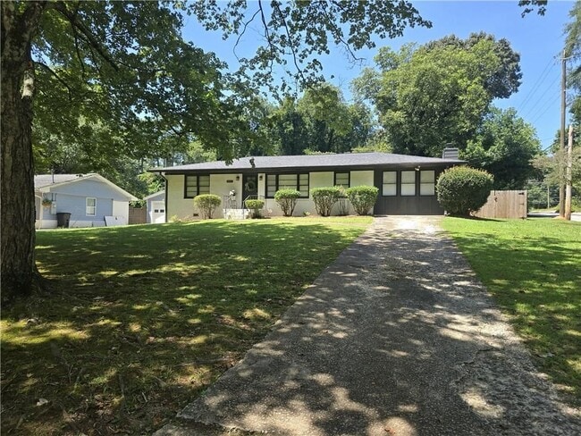 Building Photo - 3305 Flowers Dr