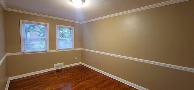 Foto del edificio - 5928 Hillen Rd