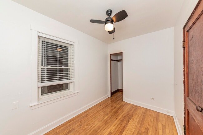 Building Photo - 3079 N Elbridge Ave