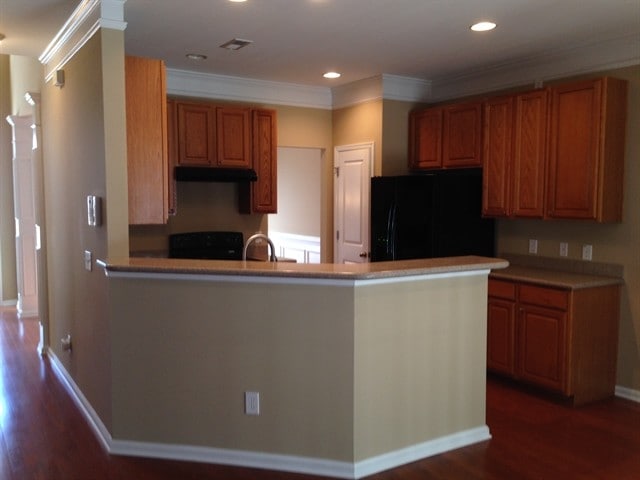 Building Photo - 609 English Oak Cir