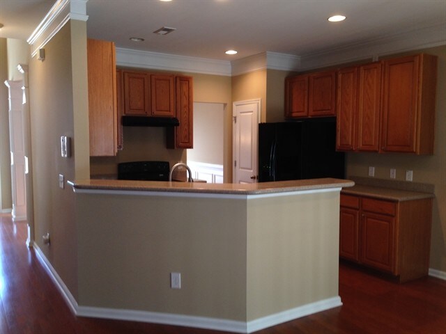 Foto del edificio - 609 English Oak Cir