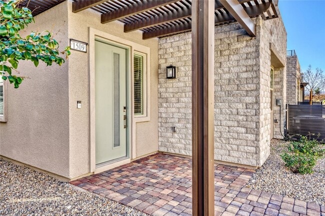 Foto del edificio - 1509 Melodic Lark Dr