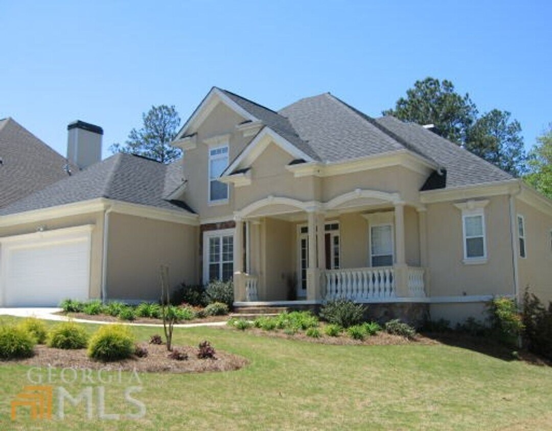 Foto principal - Beautiful 4 bedroom, 2.5 bathroom home In ...