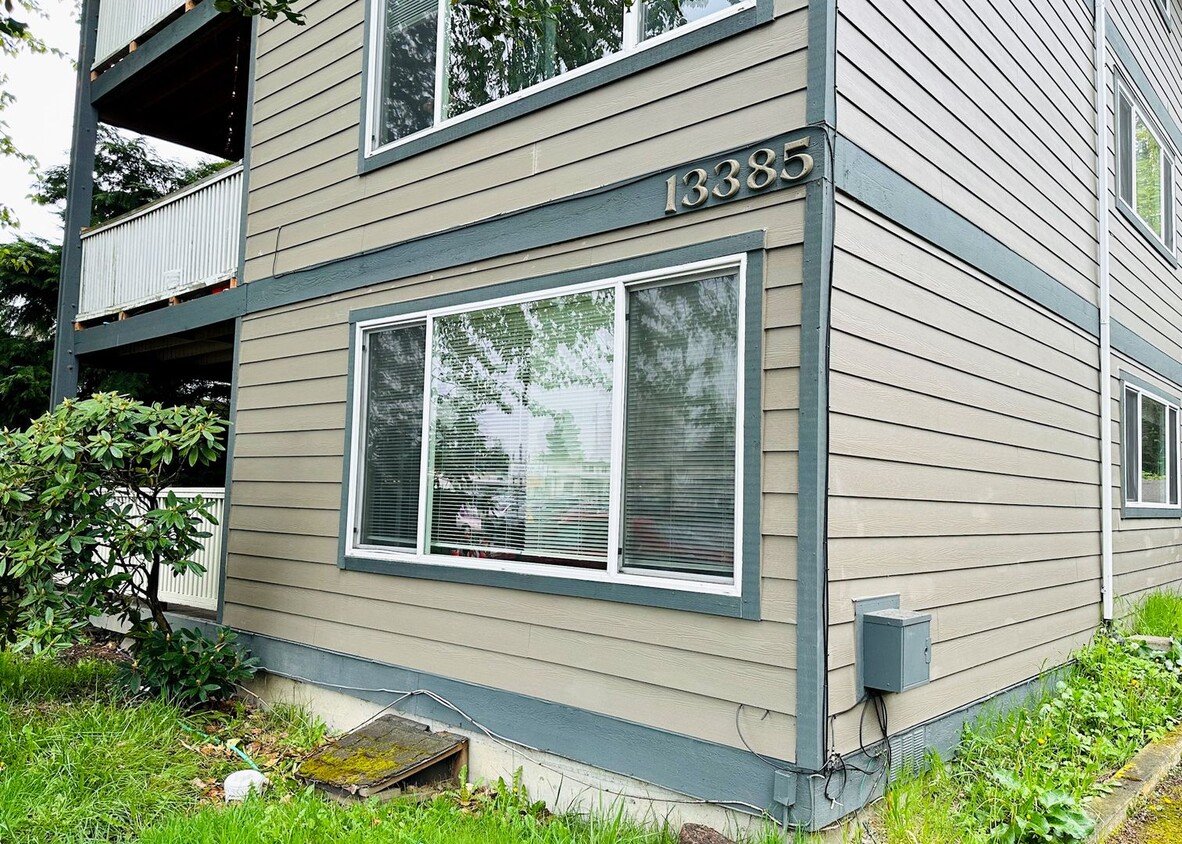13385 Ambaum Blvd SW Mike S. Apartment for Rent in Burien, WA
